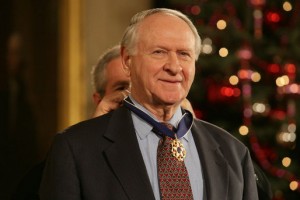 President Bush presents the 2006 President Medal of Freedom to William Safire